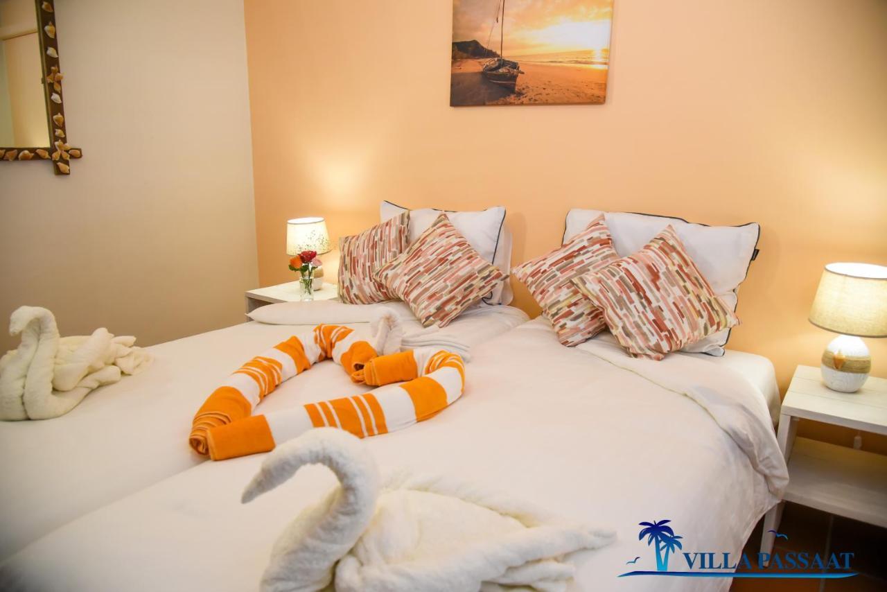 Villa Passaat Spectacular Spanish Water View Вилемстад Екстериор снимка