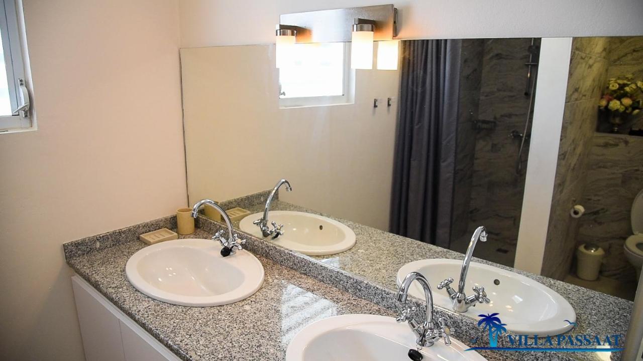 Villa Passaat Spectacular Spanish Water View Вилемстад Екстериор снимка